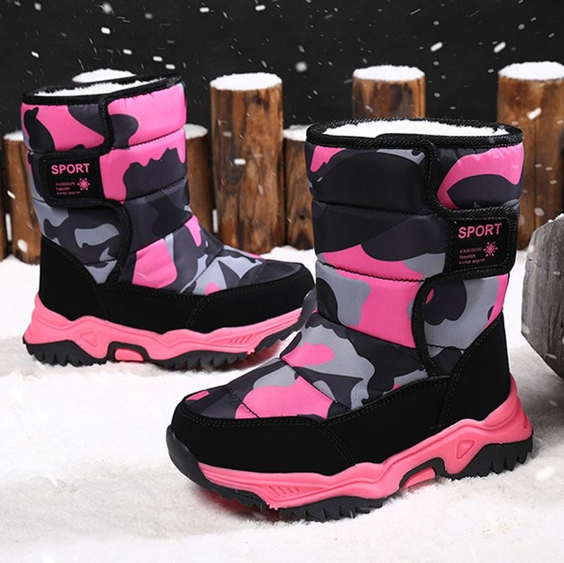 Снежные товары. Girls Camo pattern Chunky Snow Boots.