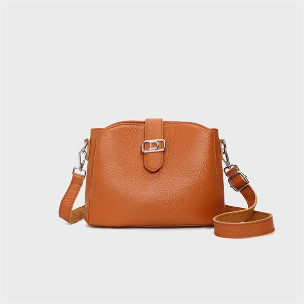 Bags Сумка женская / кожа /   0110252 81977