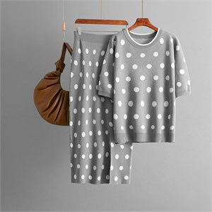 Eleganzza  Костюм женский    p-348 69249