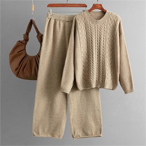 Eleganzza  Костюм женский    A-036 70330