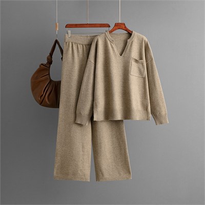 Eleganzza  Костюм женский    A-047 71170