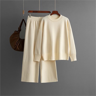 Eleganzza  Костюм женский    A-046 71179