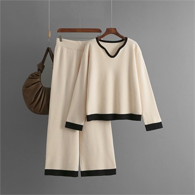 Eleganzza  Костюм женский   P-228 79584