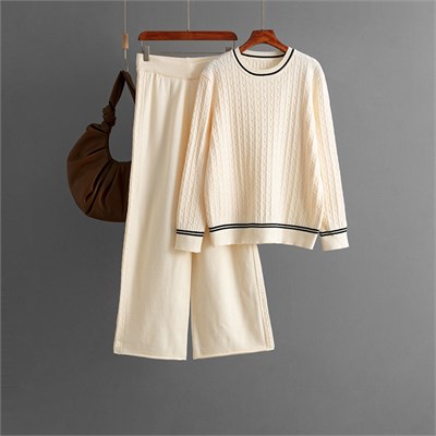Eleganzza  Костюм женский   31068 80597