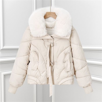 Cute Woman Куртка с меховым воротником  QS-A09 81260