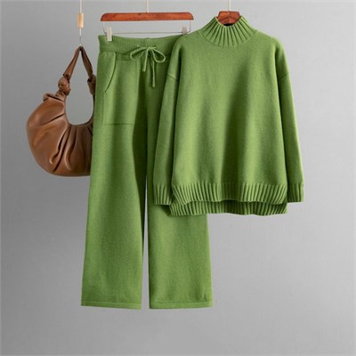 Eleganzza  Костюм женский     P-130 82372