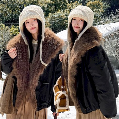 {{photo.Alt || photo.Description || 'Cute Woman Куртка с меховым воротником  010-853'}}