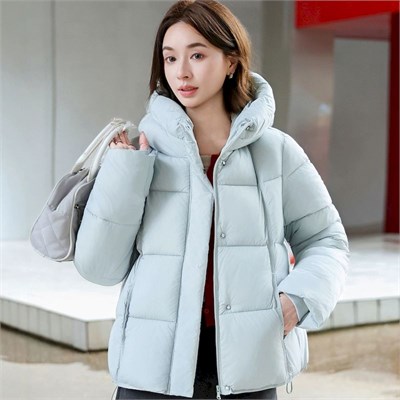 {{photo.Alt || photo.Description || 'Cute Woman Пуховик  023-7609'}}
