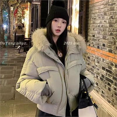 {{photo.Alt || photo.Description || 'Cute Woman Куртка с капюшоном  019-839'}}