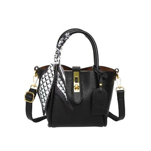 {{photo.Alt || photo.Description || 'Bags Сумка женская / кожа /   	 9101'}}