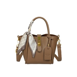 {{photo.Alt || photo.Description || 'Bags Сумка женская / кожа /   	 9101'}}