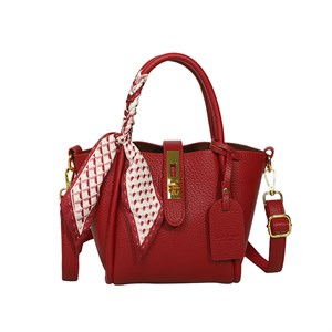 {{photo.Alt || photo.Description || 'Bags Сумка женская / кожа /   	 9101'}}