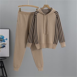 {{photo.Alt || photo.Description || 'Butterfly Костюм женский спортивный  2502221232A'}}