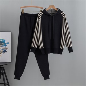 {{photo.Alt || photo.Description || 'Butterfly Костюм женский спортивный  2502221232A'}}