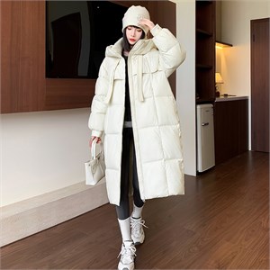 {{photo.Alt || photo.Description || 'Cute Woman Куртка-пальто с капюшоном  QC-872'}}