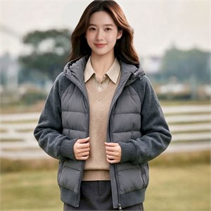 {{photo.Alt || photo.Description || 'Cute Woman Куртка с капюшоном  009-A33'}}