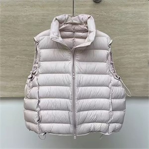 {{photo.Alt || photo.Description || 'Cute Woman Жилет женский  019-306'}}