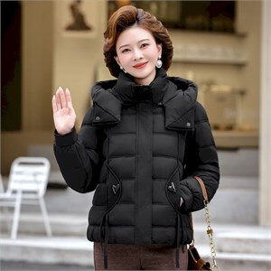 {{photo.Alt || photo.Description || 'Cute Woman Куртка с капюшоном  001-B69'}}