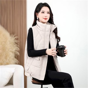 {{photo.Alt || photo.Description || 'Cute Woman Жилет с воротником-стойкой  030-806'}}