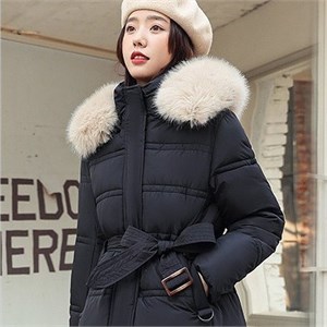 {{photo.Alt || photo.Description || 'Cute Woman Пуховик-пальто с капюшоном  8801'}}