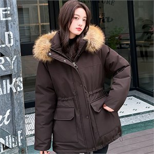 {{photo.Alt || photo.Description || 'Cute Woman Куртка с капюшоном  016-26117'}}