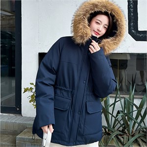{{photo.Alt || photo.Description || 'Cute Woman Куртка с капюшоном  016-26117'}}