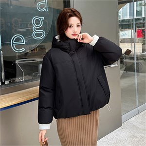 {{photo.Alt || photo.Description || 'Cute Woman Куртка двусторонняя с капюшоном  016-2665'}}