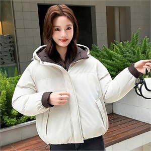 {{photo.Alt || photo.Description || 'Cute Woman Куртка двусторонняя с капюшоном  016-2665'}}