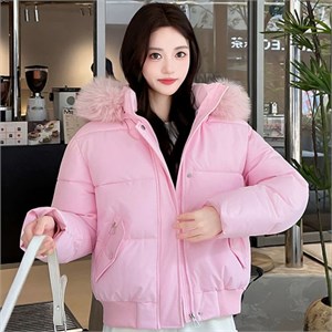 {{photo.Alt || photo.Description || 'Cute Woman Куртка с капюшоном  016-2687'}}